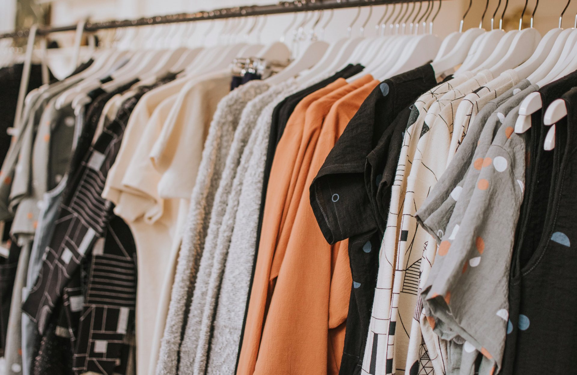Soldes d'été 2020, vêtements à prix réduits pour plus tard