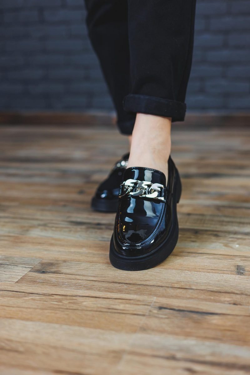 Mocassins noirs vernis
