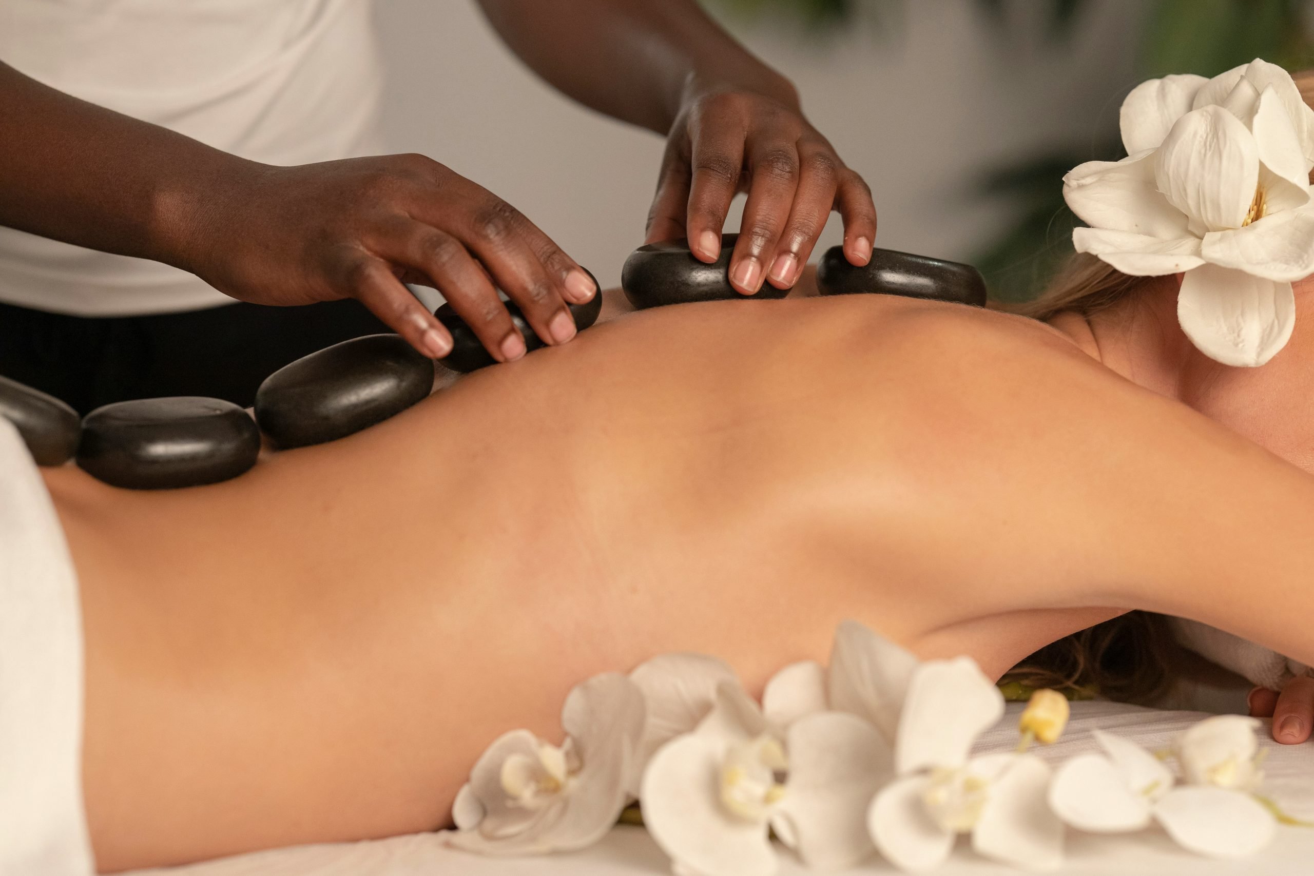 Pourquoi le massage simpose comme un luxe silencieux Modalova scaled