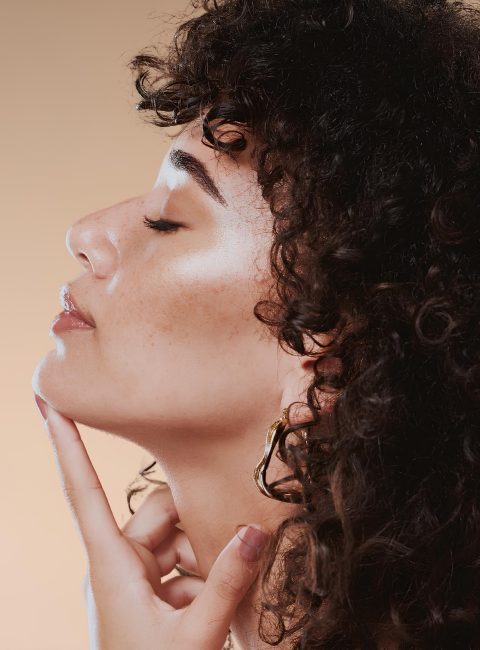 Skinbooster LED radiofrequence les soins stars de 2025 pour une peau transformee Modalova